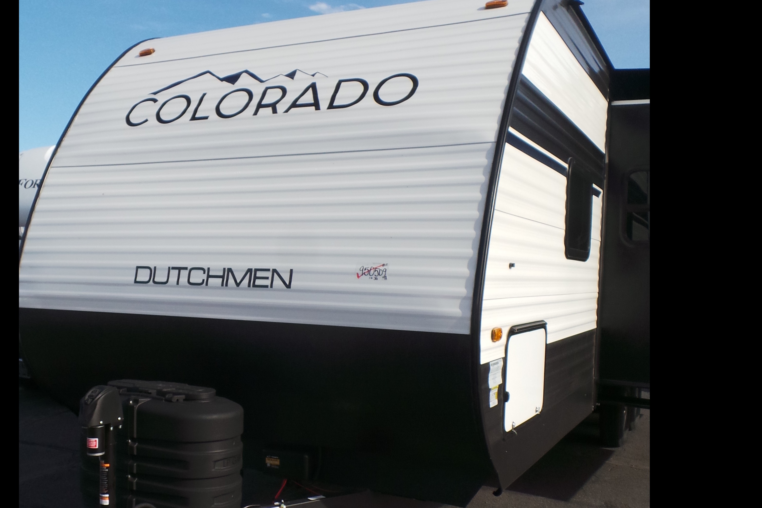 SDRV Rentals Colorado 26BHC Travel Trailer