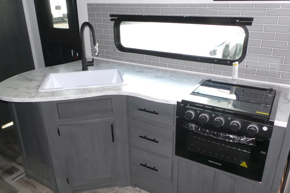 SDRV Rentals Colorado 26BHC Travel Trailer