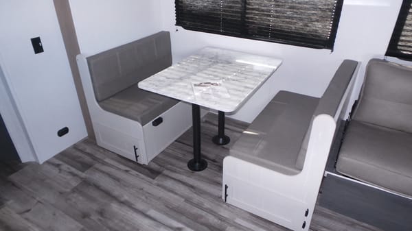 SDRV Rentals Colorado 26BHC Travel Trailer