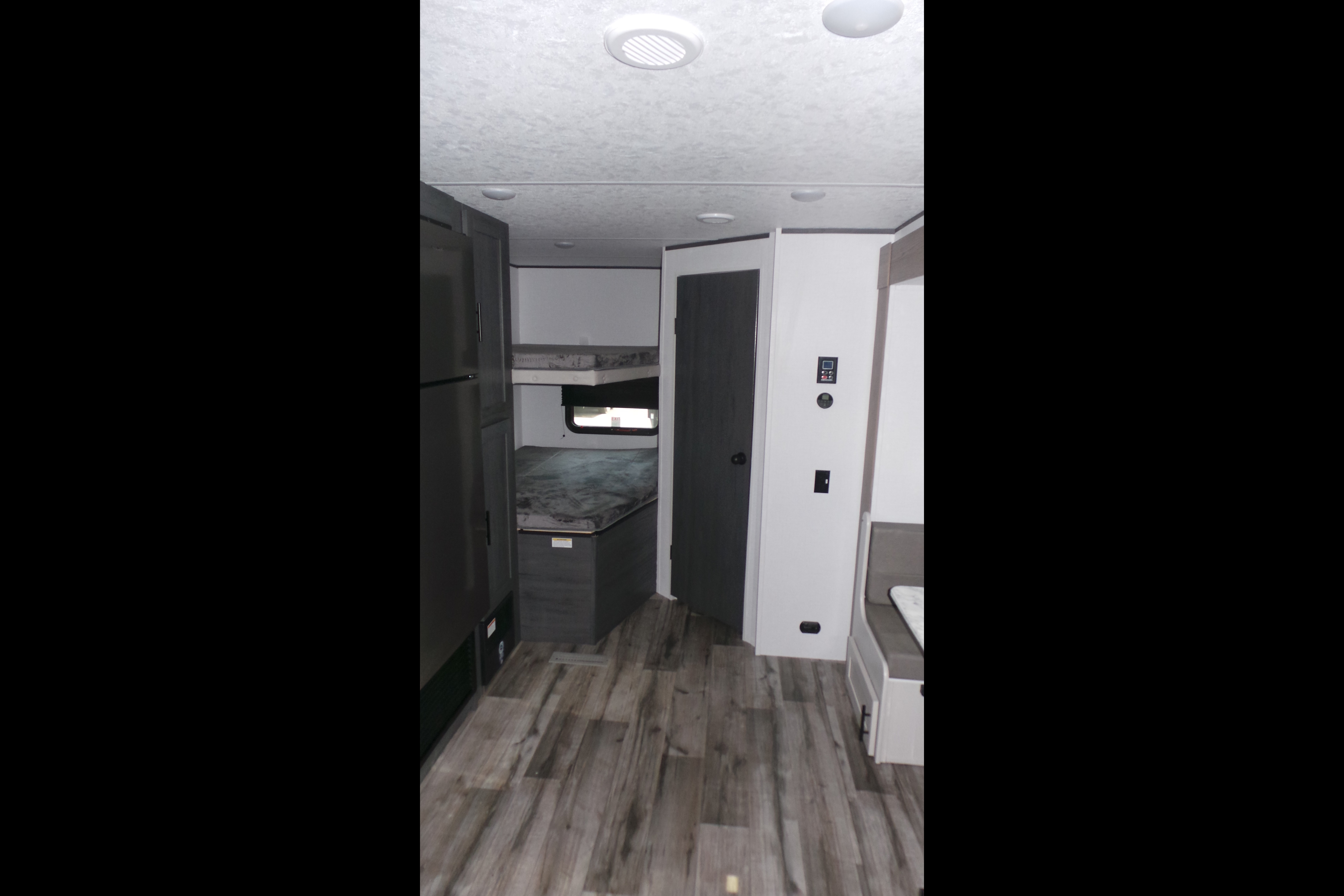 SDRV Rentals Colorado 26BHC Travel Trailer
