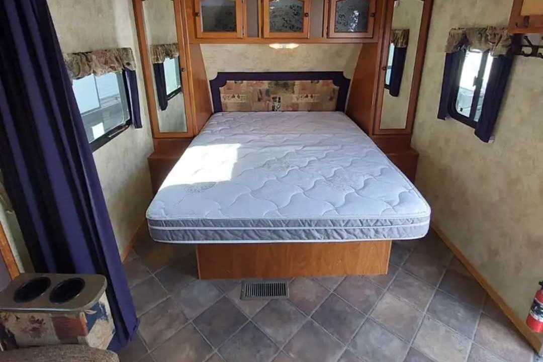 Marie 's Passport Ultra Lite Keystone RV Travel Trailer