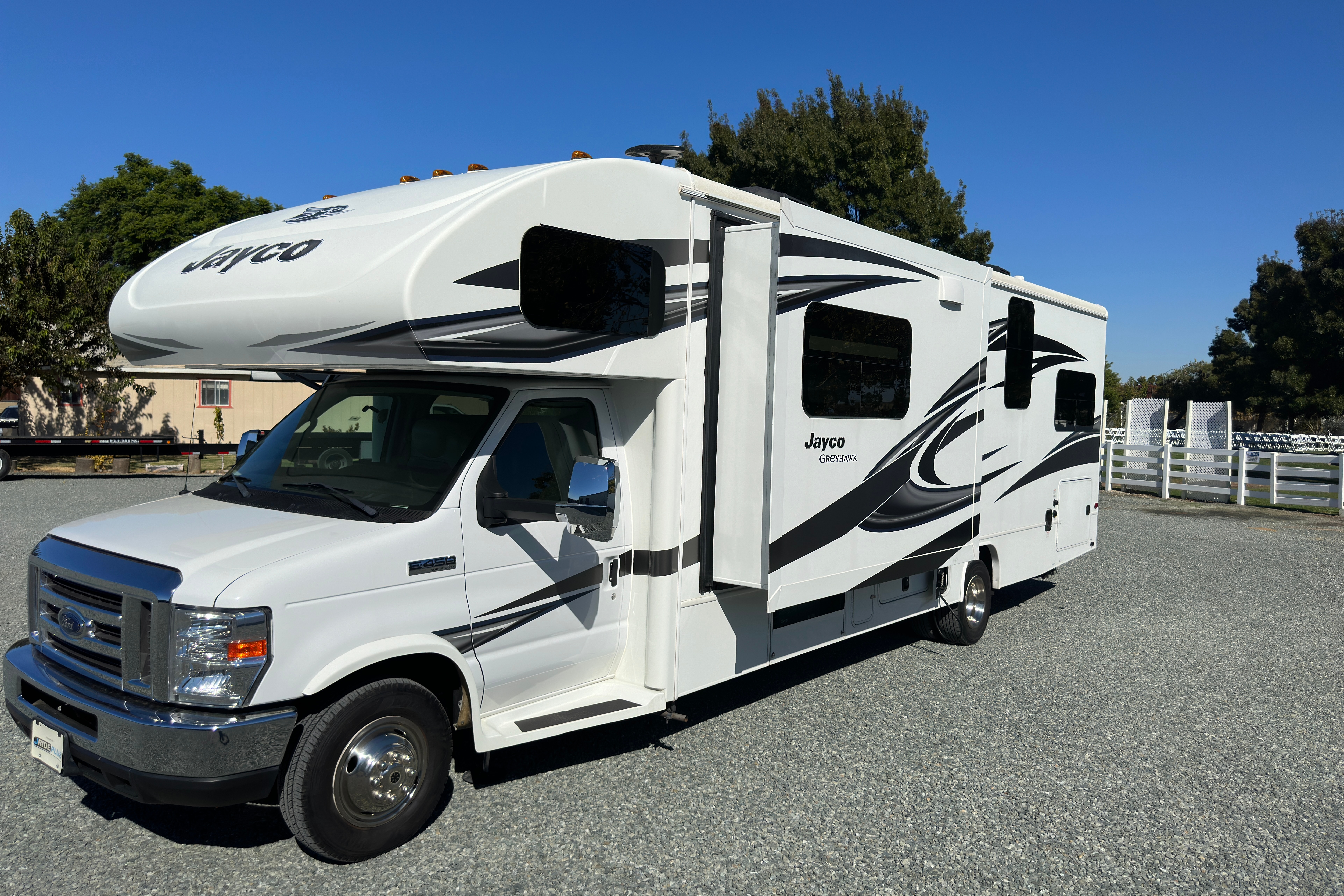 2018 Jayco Greyhawk w/Bunks Travel in Luxury in our camper