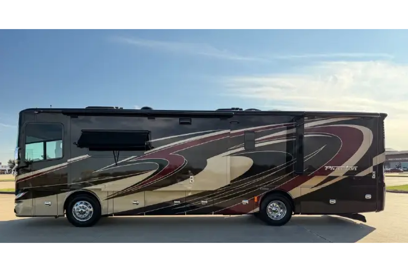 🚍 Luxury Diesel Motor Coach Rental | Sleeps 8 | Delivery Available | F1 • ACL • SXSW • NASCAR