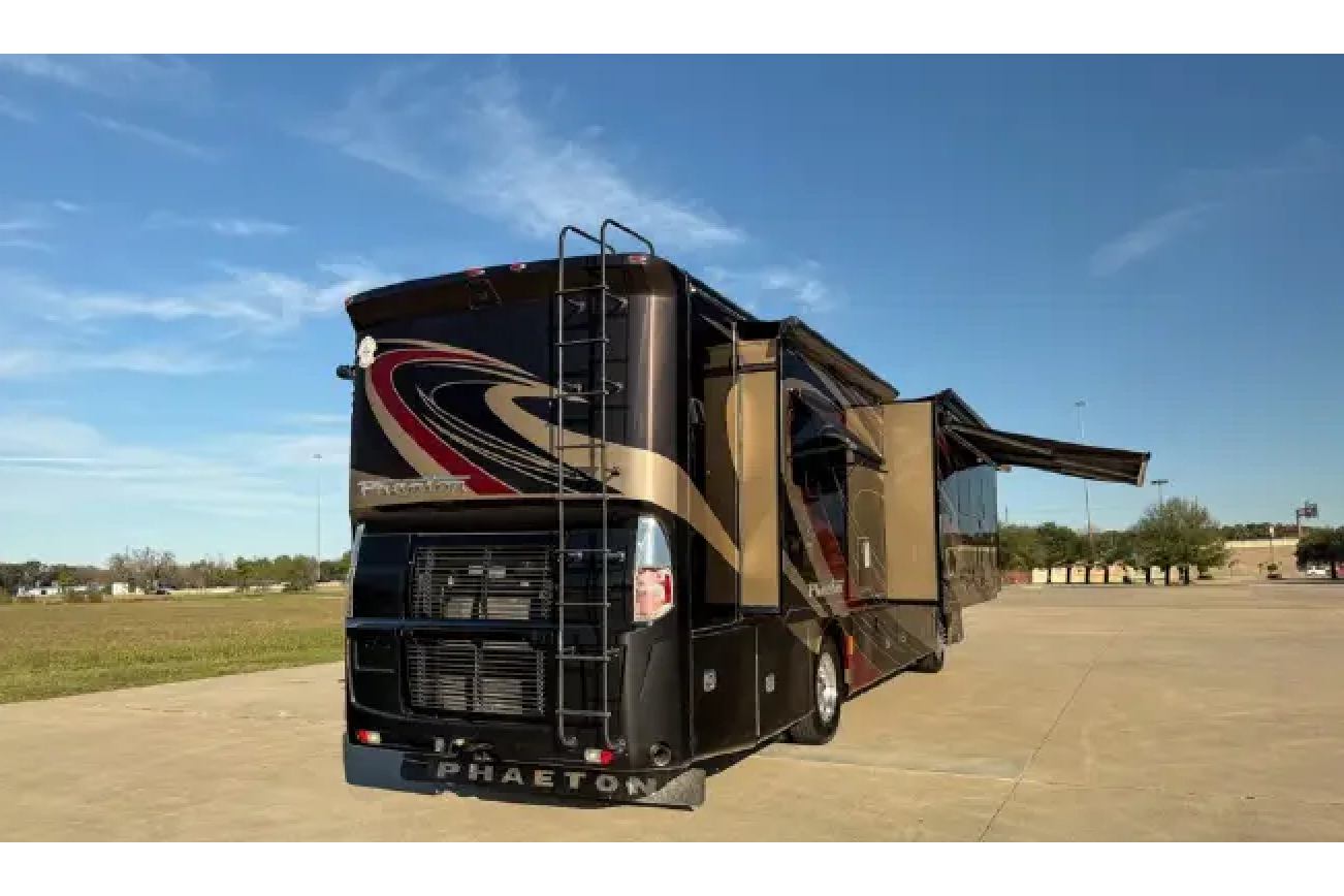 🚍 Luxury Diesel Motor Coach Rental | Sleeps 8 | Delivery Available | F1 • ACL • SXSW • NASCAR