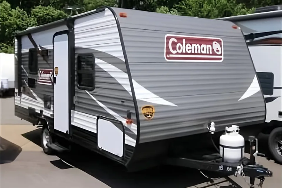 Dutchmen Coleman Lantern Series Travel Trailer