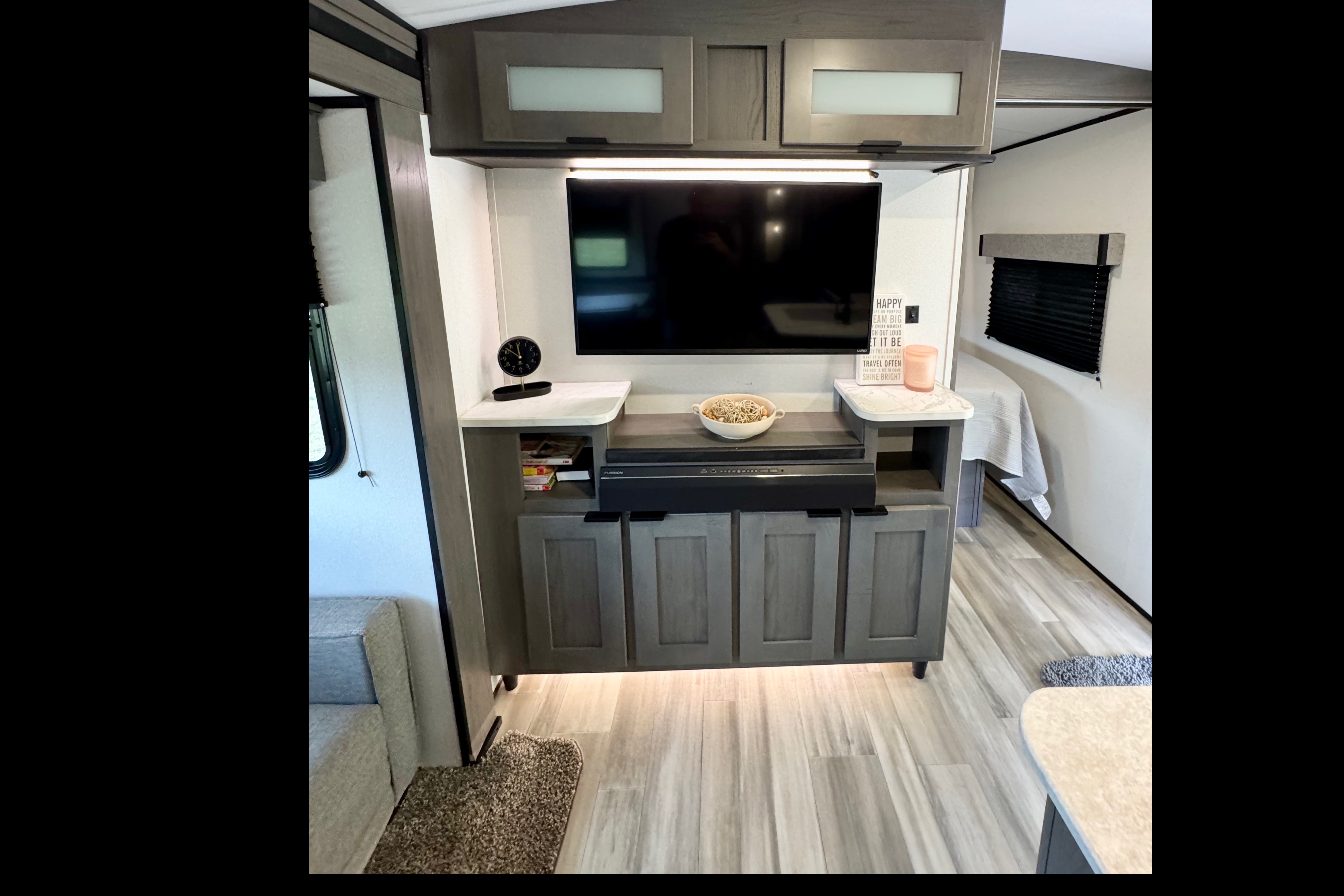 Eugene's Cruiser RV Travel Trailer