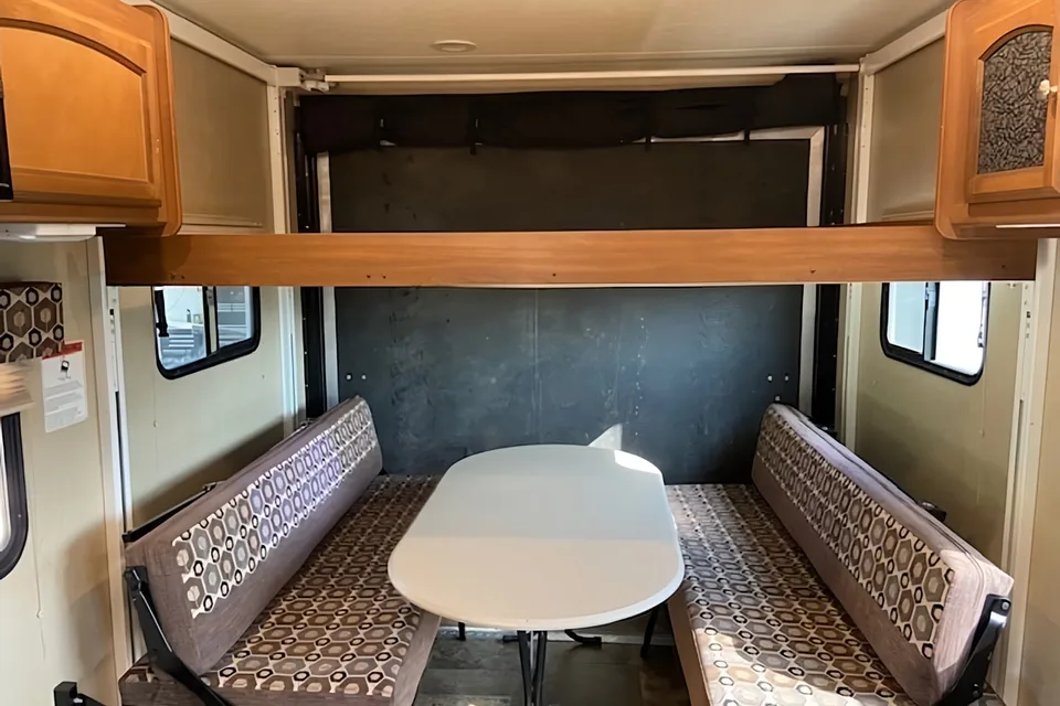 Toy Hauler and Family RV Coachmen Freedom Express 271BL 1/2 Ton Towable