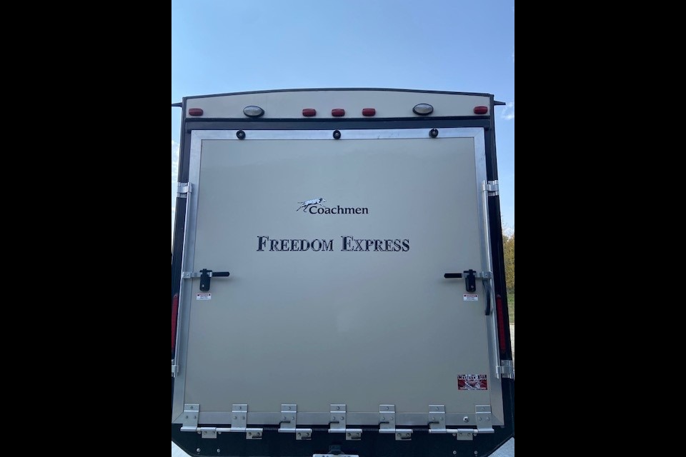 Toy Hauler and Family RV Coachmen Freedom Express 271BL 1/2 Ton Towable