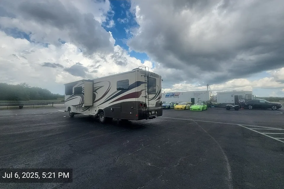 Luxury Georgetown 351DS Class A RV Rental!