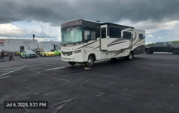 Luxury Georgetown 351DS Class A RV Rental!