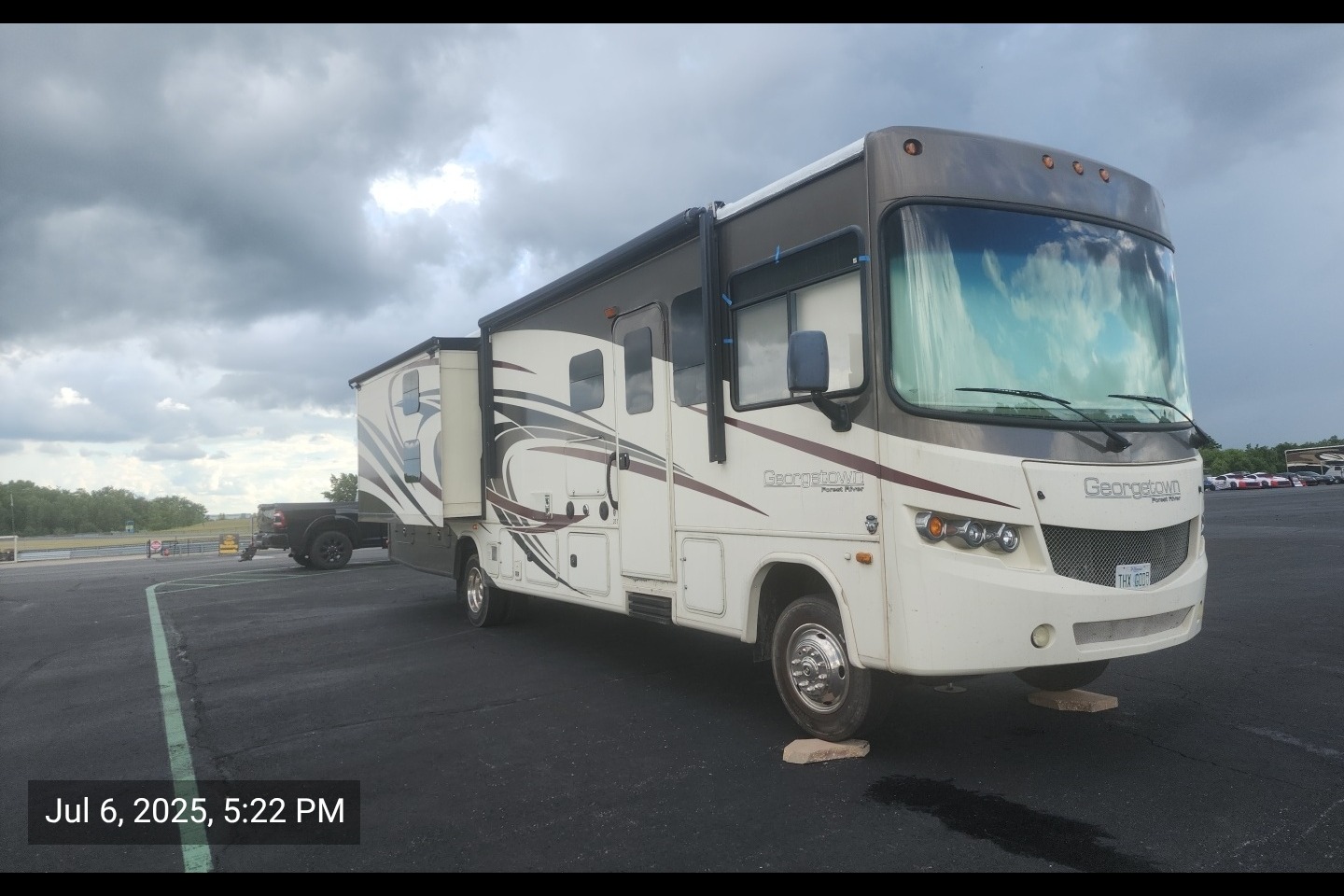 Luxury Georgetown 351DS Class A RV Rental!