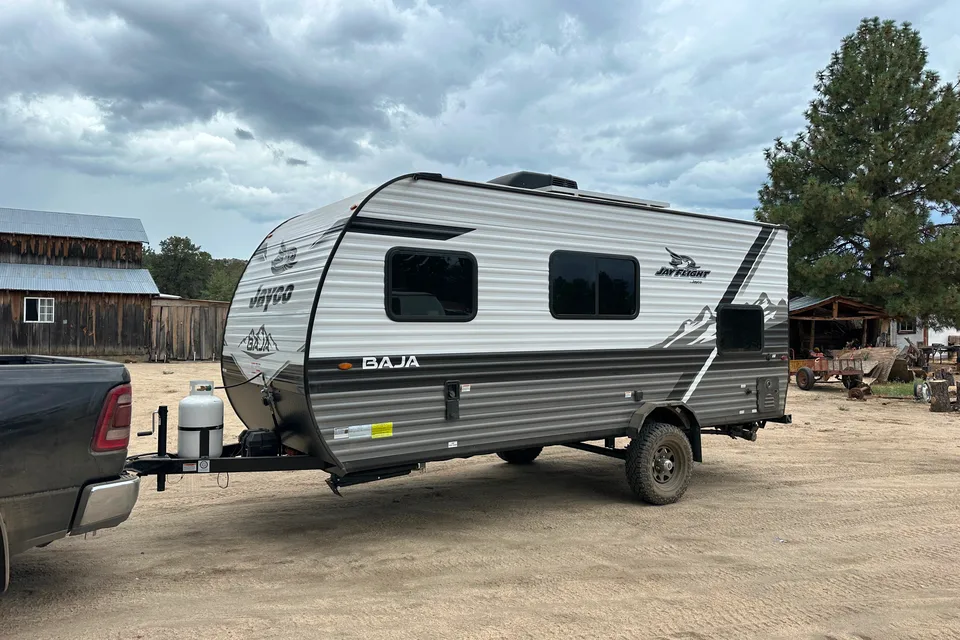Parks & Beach Jayco 22’ Sleep 5