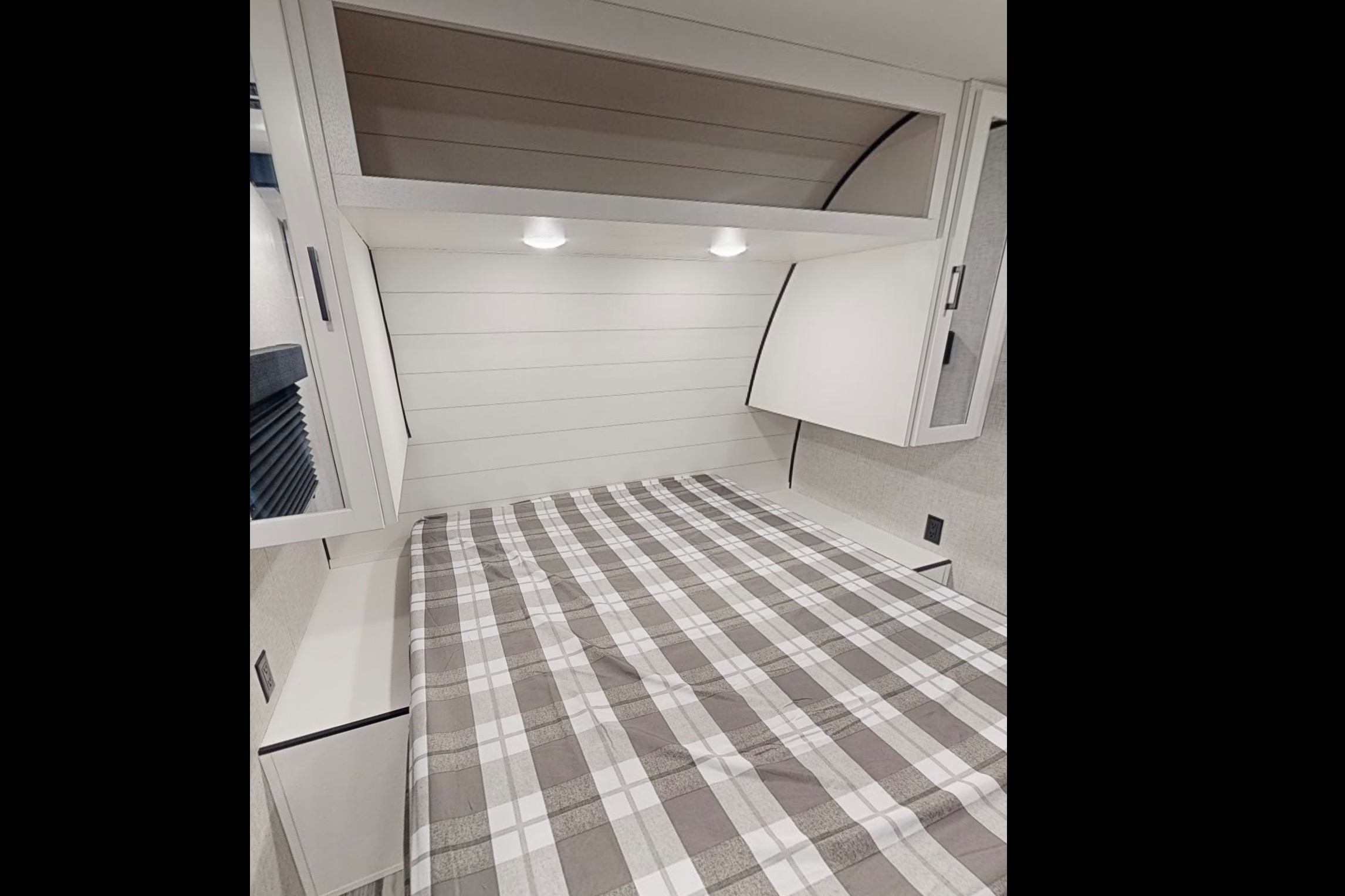 Wesley's Delivery Only Jayco 321BDS Travel Trailer
