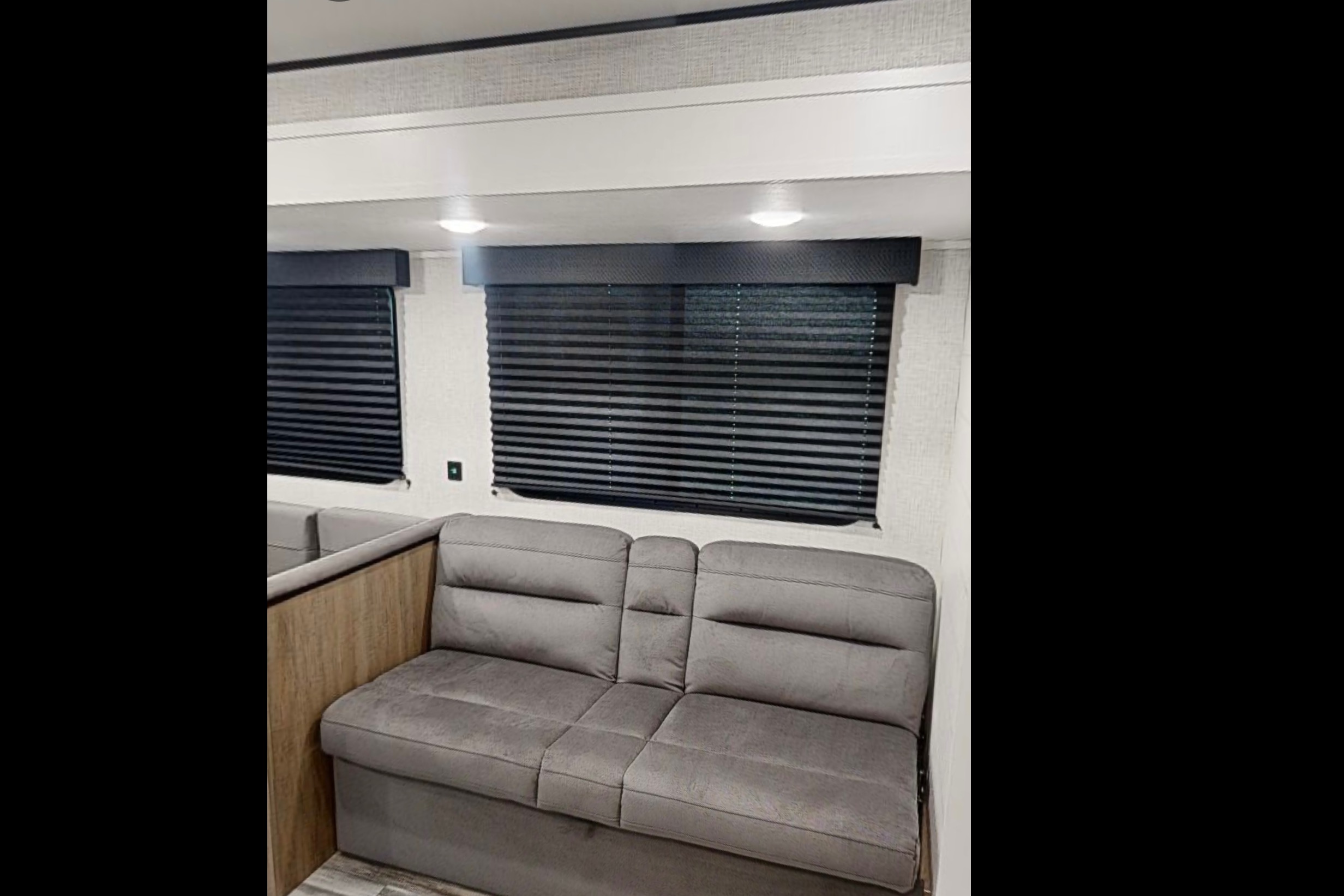 Wesley's Delivery Only Jayco 321BDS Travel Trailer
