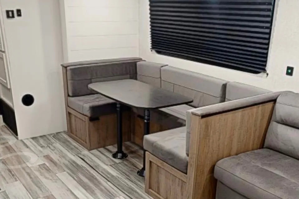 Wesley's Delivery Only Jayco 321BDS Travel Trailer