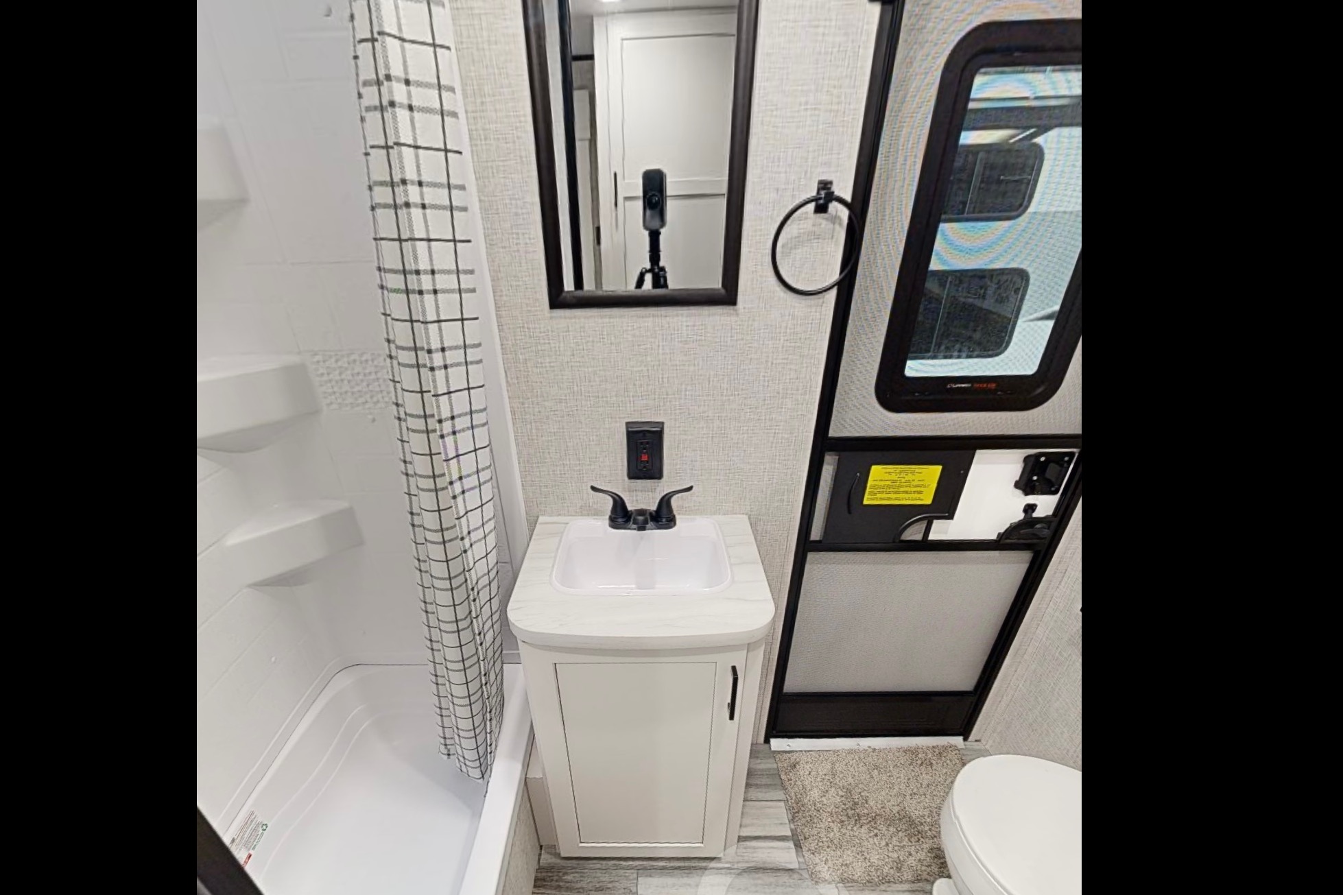 Wesley's Delivery Only Jayco 321BDS Travel Trailer