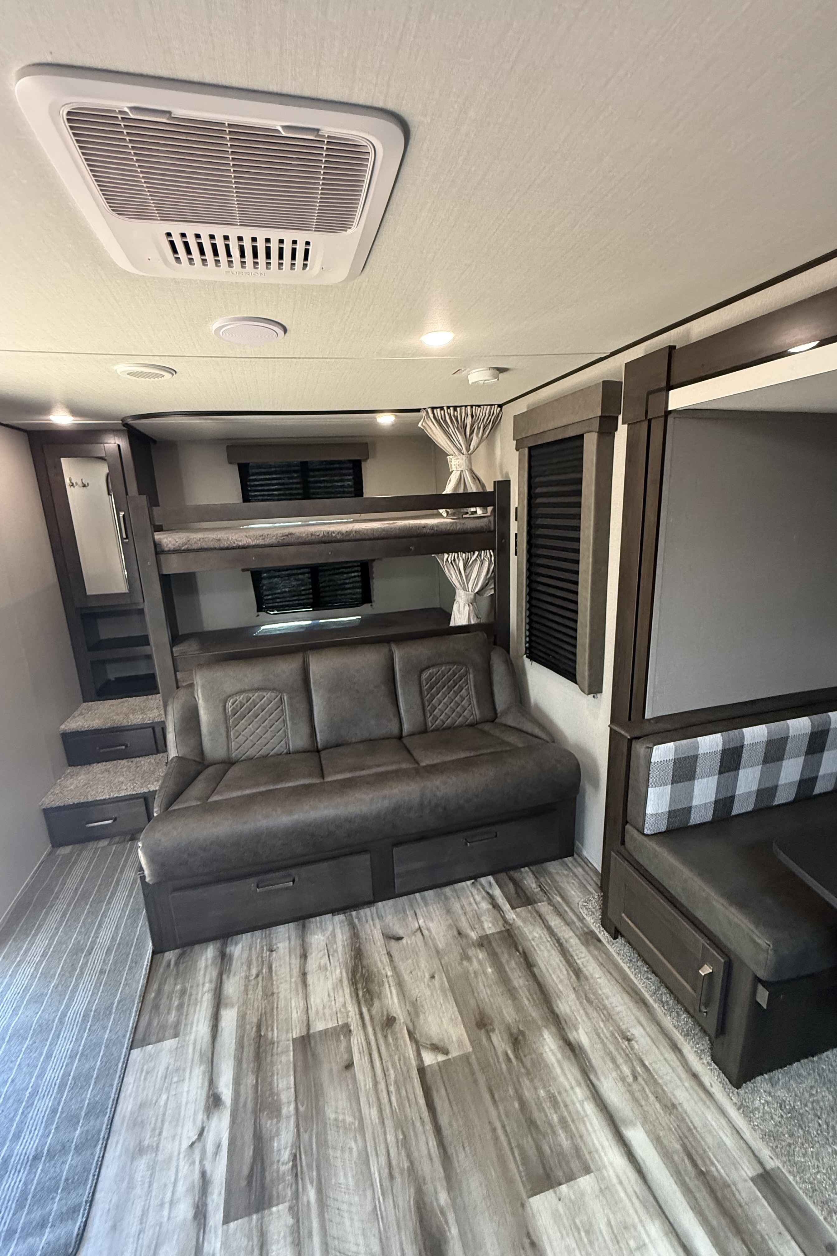 Island vibes RV Rental