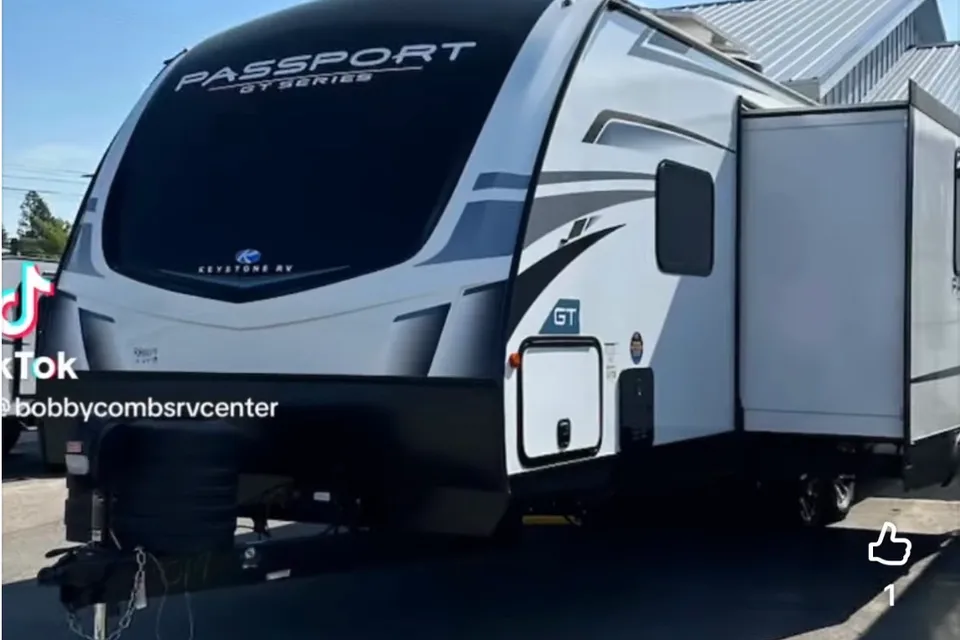 Julius's Keystone Passport Travel Trailer