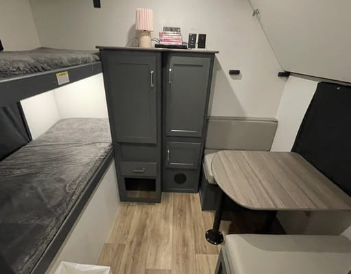 👀Sleeps 8-10! 2 AC’s 🥵Privacy! Has it all! Delivered and Setup!
