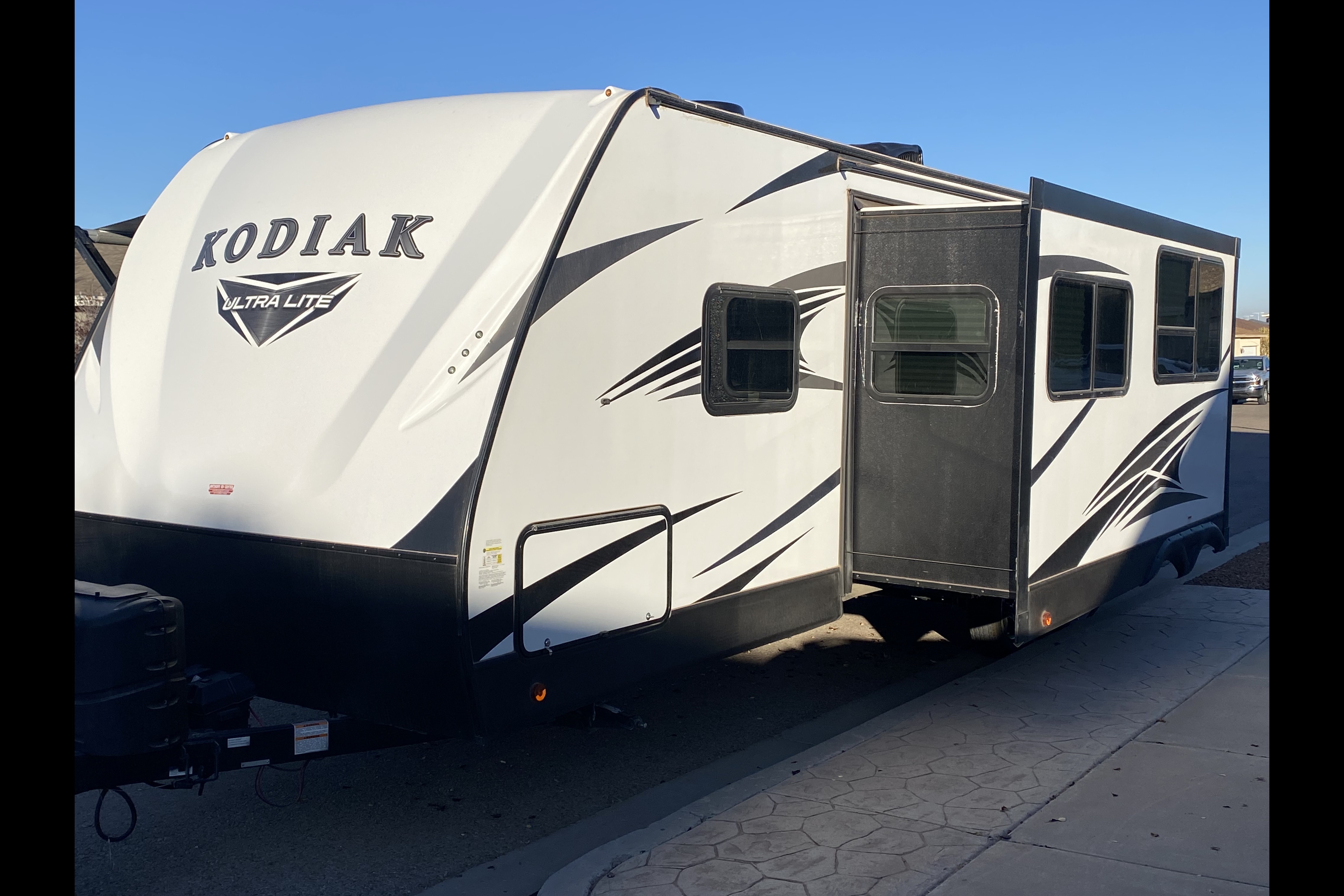 Robert's Dutchmen M-283BHSL Travel Trailer