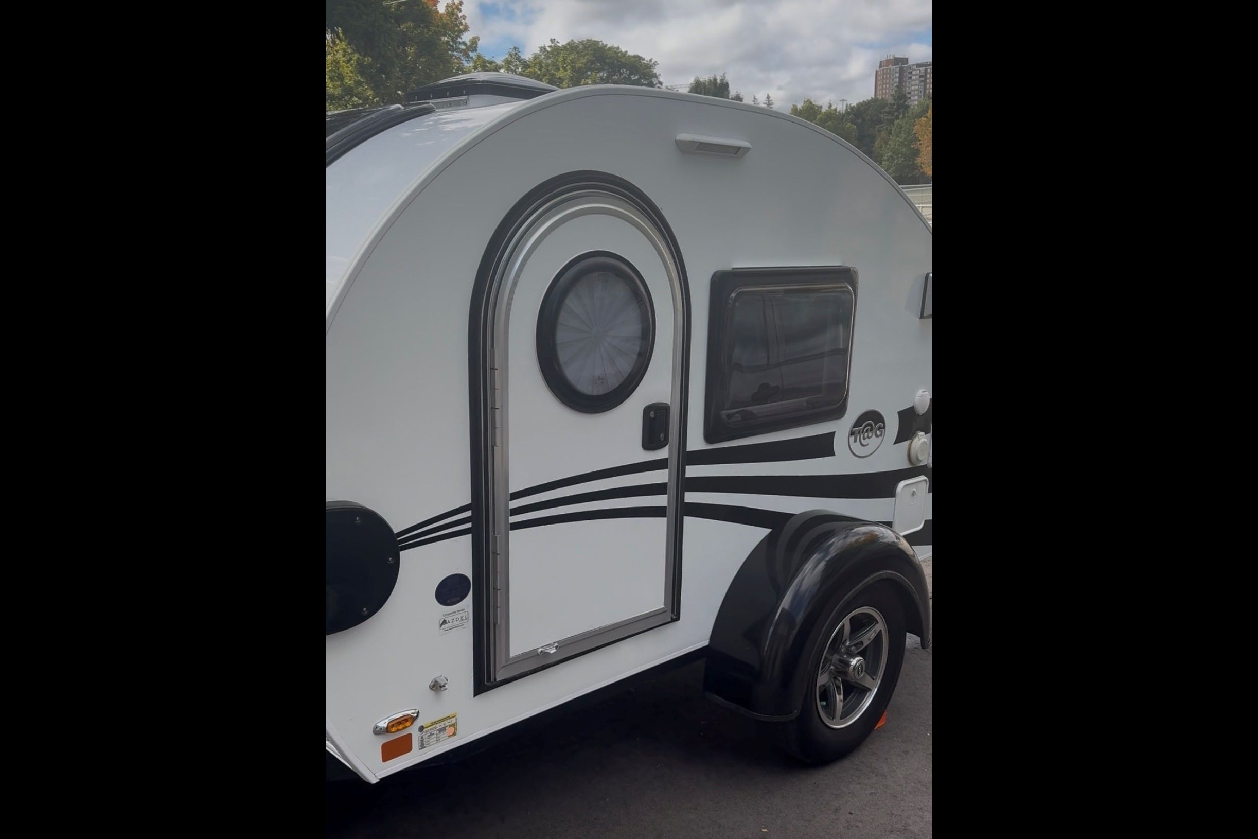 Stylish Teardrop Getaway - Perfect for 2 - Simple, Stress-Free Camping