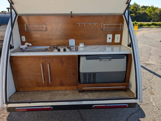 Stylish Teardrop Getaway - Perfect for 2 - Simple, Stress-Free Camping
