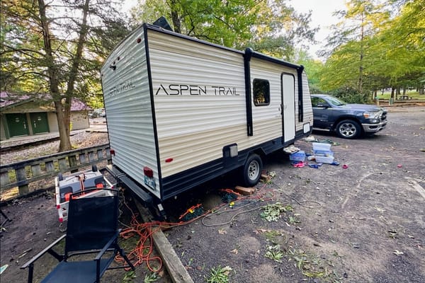 π The Campventure Cruiser π Sleeps 6 β’ Dutchman Travel Trailer β’ Ready for adventure!