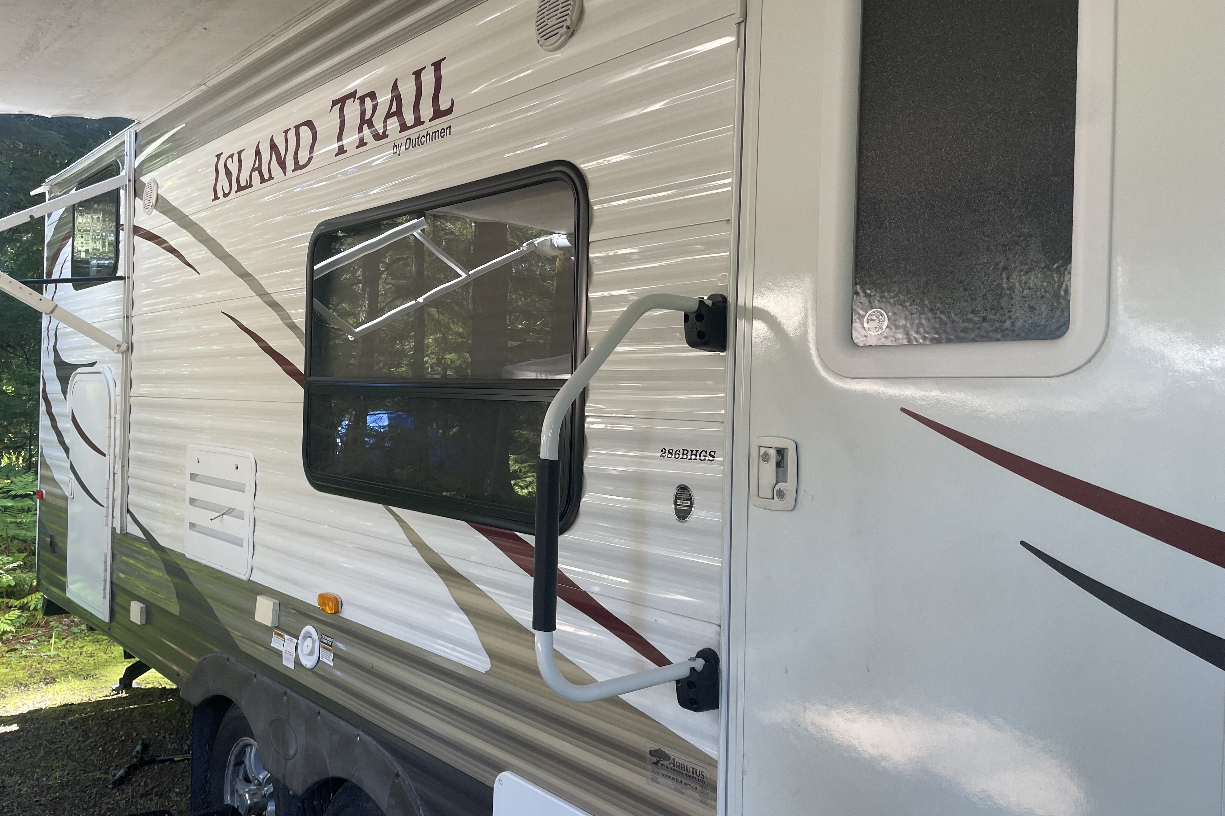 Dutchmen Island Trail Travel Trailer