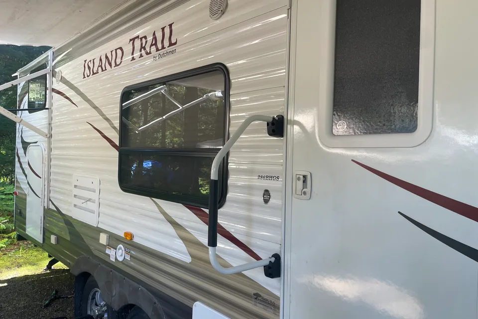 Dutchmen Island Trail Travel Trailer