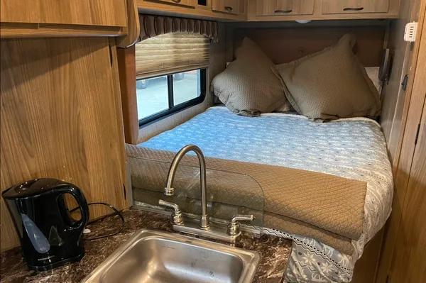 Best on Gas RV – Save on Fuel + Solar Powered