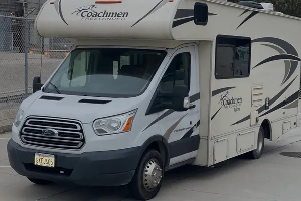 Best on Gas RV – Save on Fuel + Solar Powered