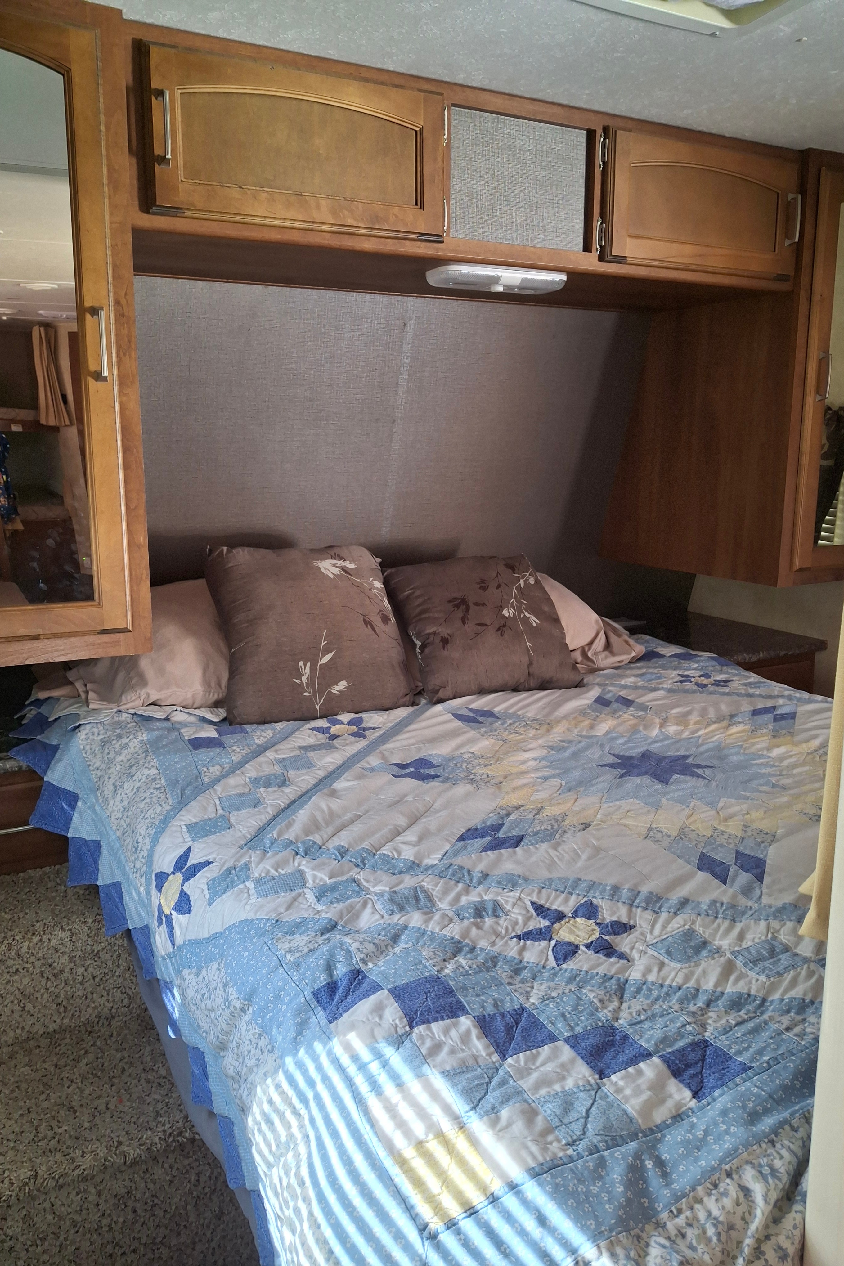 Adams Family Springdale SG282BH Travel Trailer