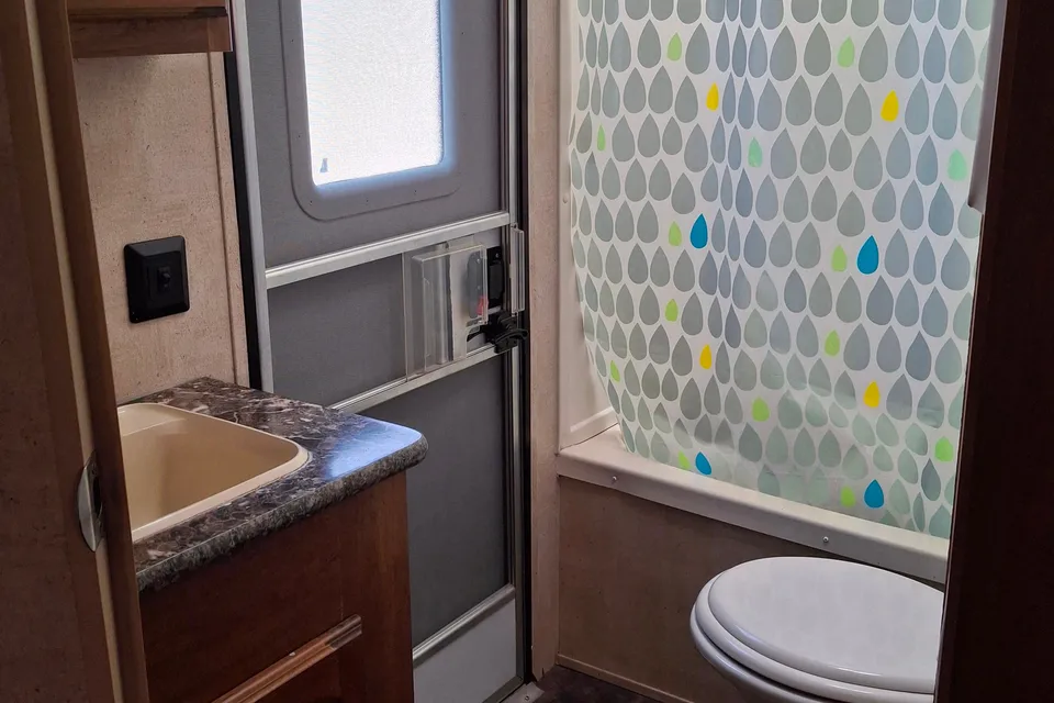 Adams Family Springdale SG282BH Travel Trailer