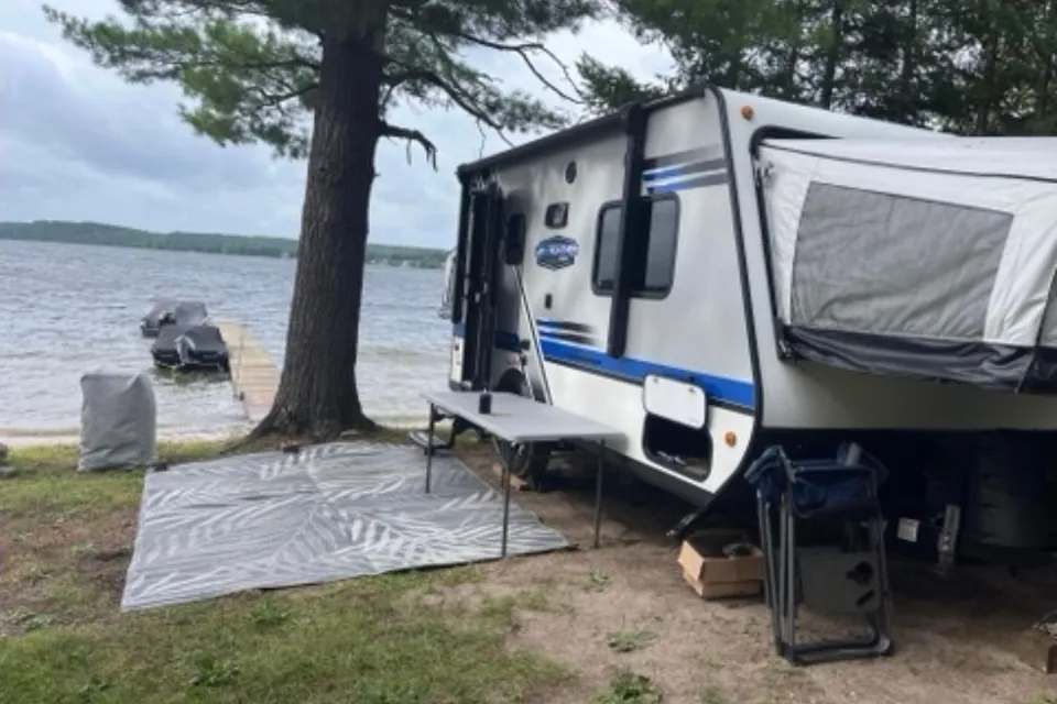 Angelle's Jayco Jay Feather X17Z Hybrid