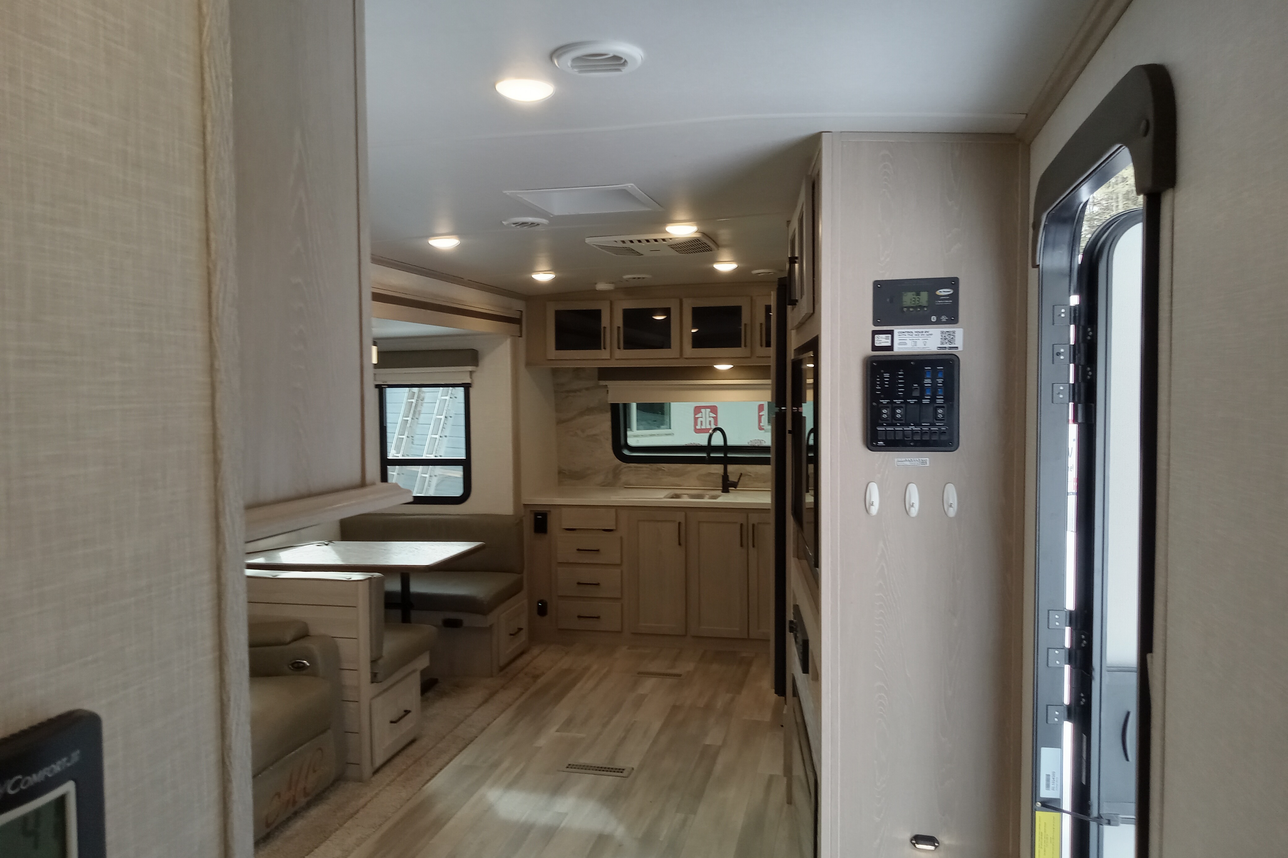 Gordon's Summer Fun Forest River Rockwood Signature model 8335SB Travel Trailer