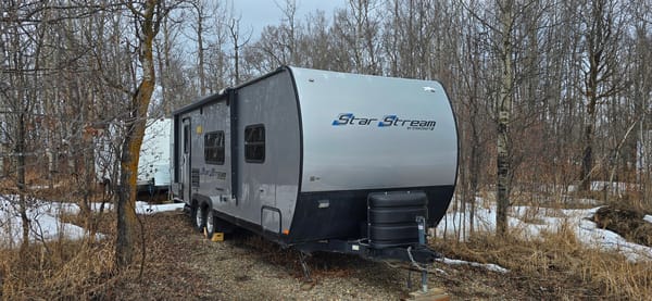 Neil's Starcraft M-24QB Travel Trailer