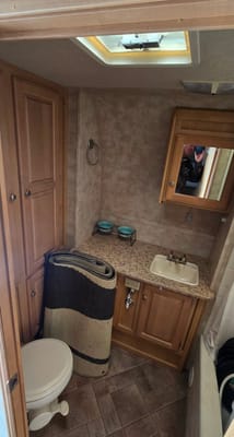 Neil's Starcraft M-24QB Travel Trailer