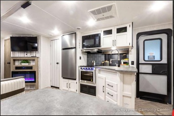 Marina's 5-star Hotel on Wheels