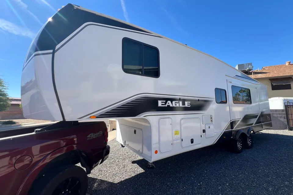 Your Home Away From Home-Jayco Eagle 2025 Fifth Wheel