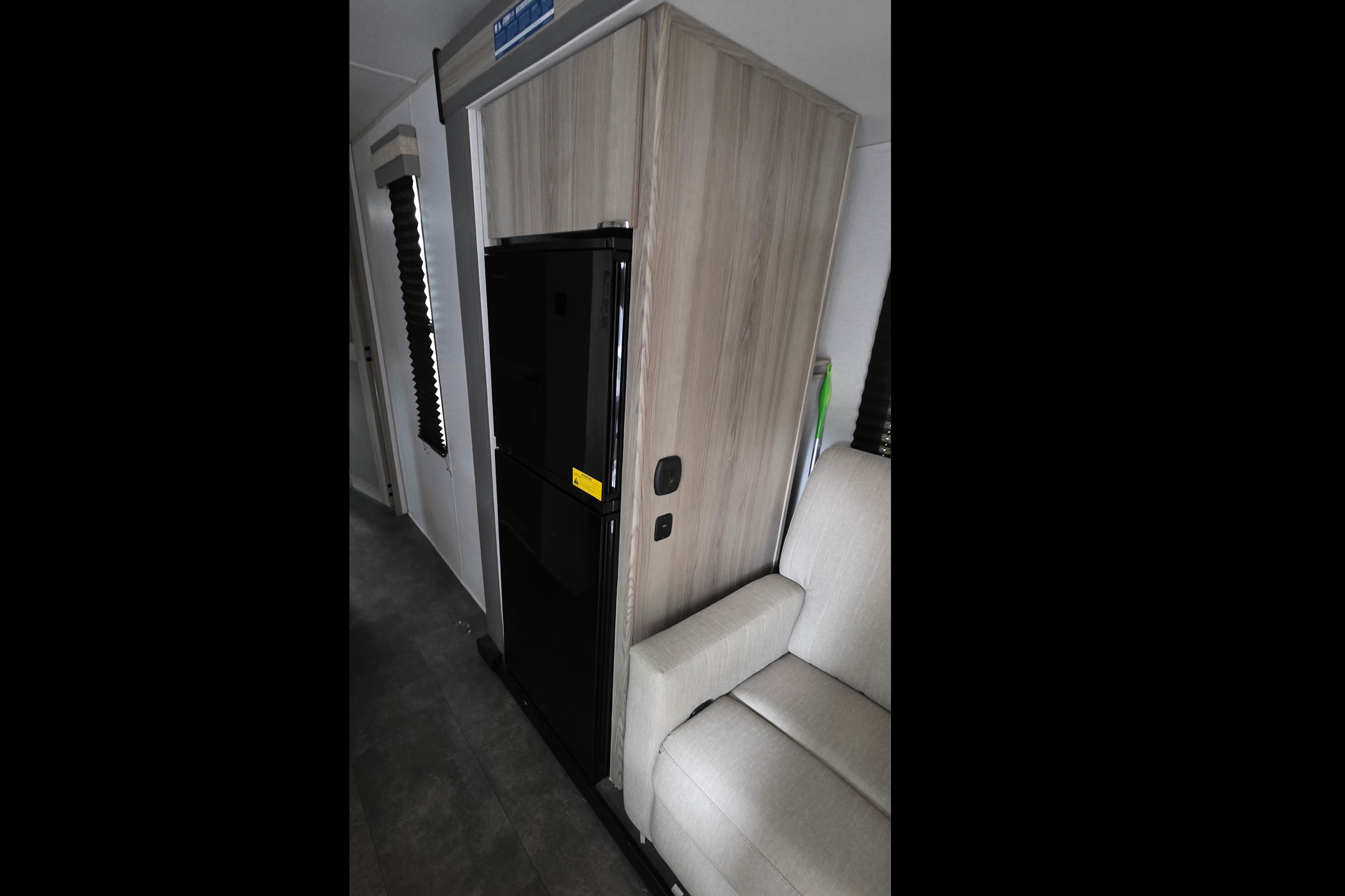 Platinum Forest River Wildwind Travel Trailer