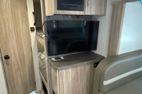 Conrad's Winnebago 2306 bhs Fifth Wheel