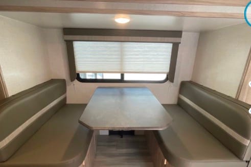 Conrad's Winnebago 2306 bhs Fifth Wheel