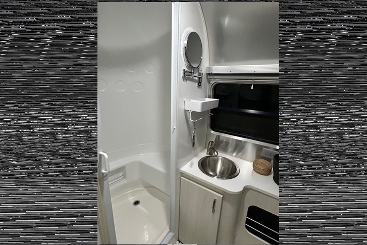 Magnolia 2 Airstream 22ft Bambi Sport **FULLY LOADED**