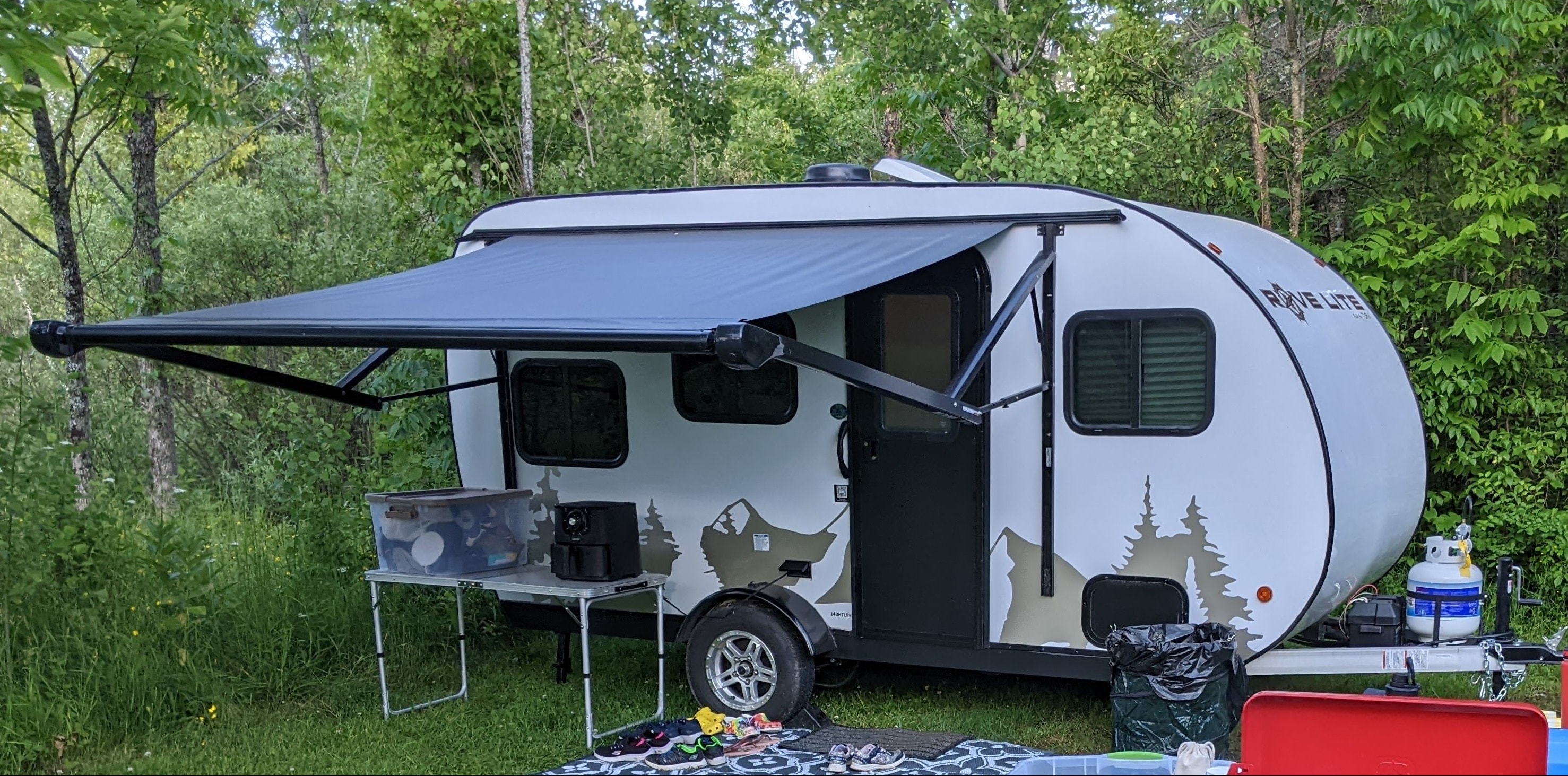 Family Fun Ultra Lite weight - 2022 Rove Lite 14BH