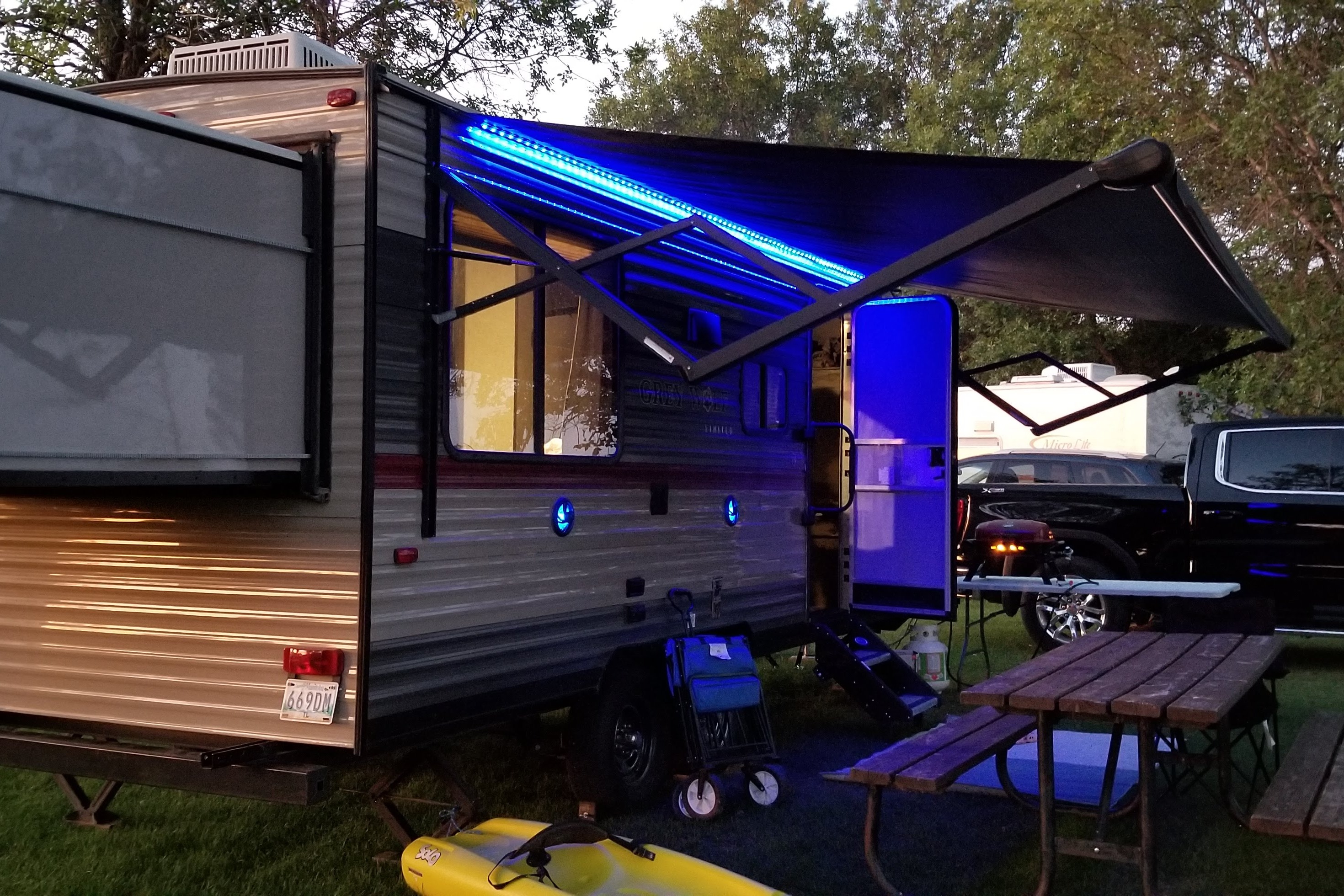 FR Grey Wolf Cherokee 24'