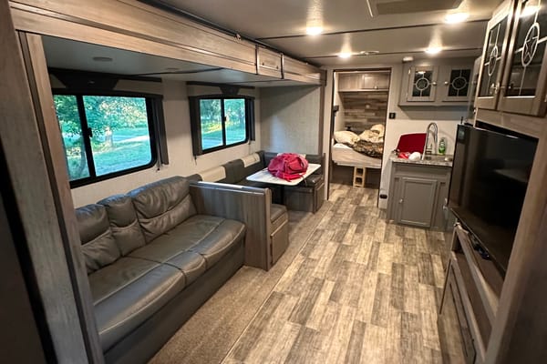 Jake's Crossroads Texan rb29 Travel Trailer