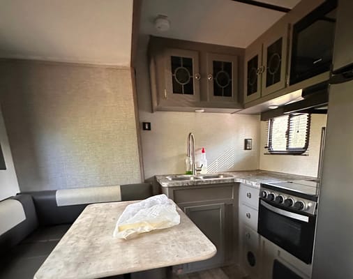 Jake's Crossroads Texan rb29 Travel Trailer