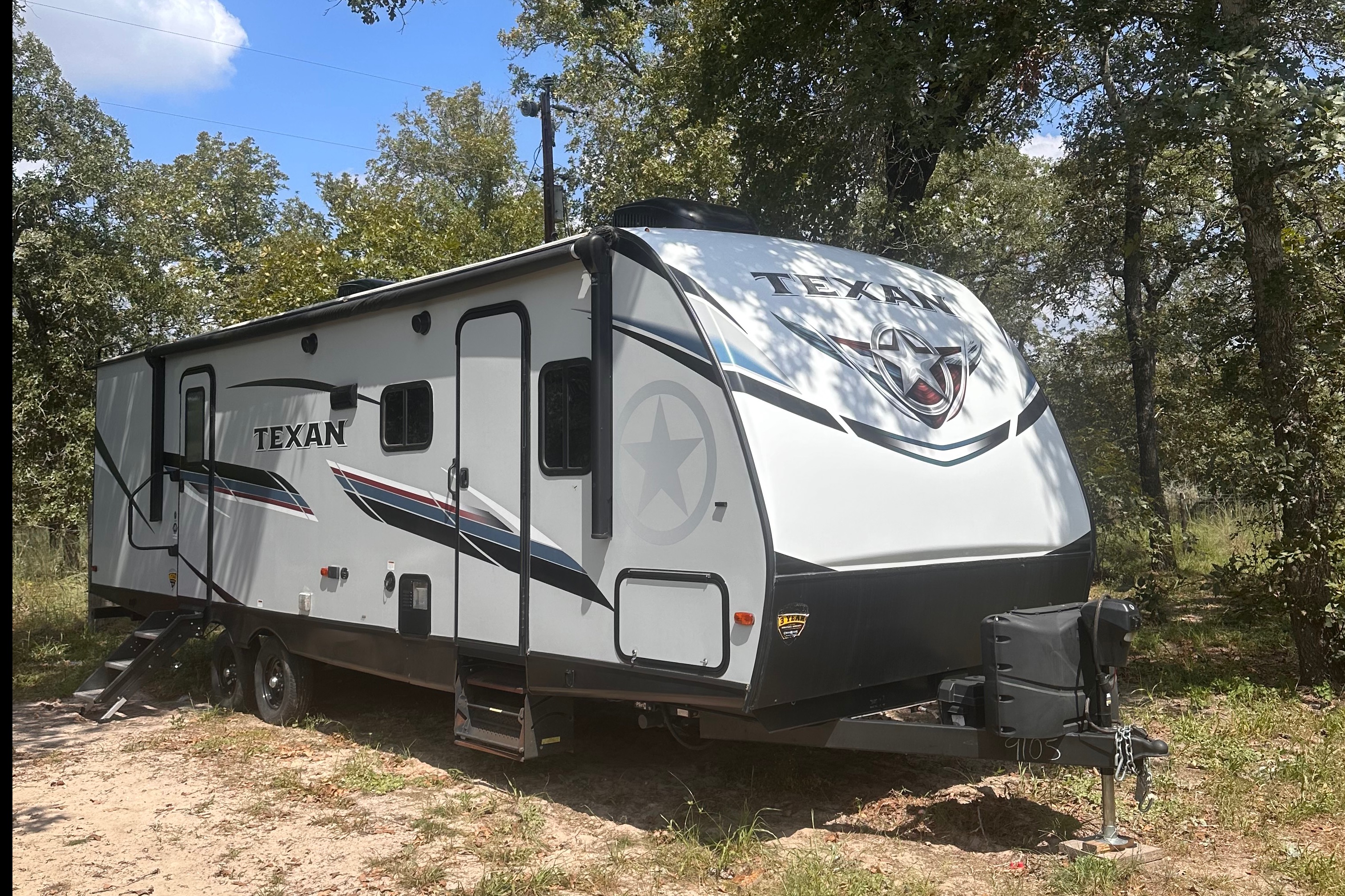 Jake's Crossroads Texan rb29 Travel Trailer