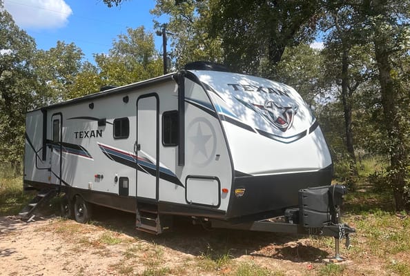 Jake's Crossroads Texan rb29 Travel Trailer