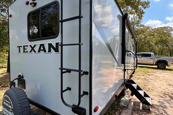 Jake's Crossroads Texan rb29 Travel Trailer